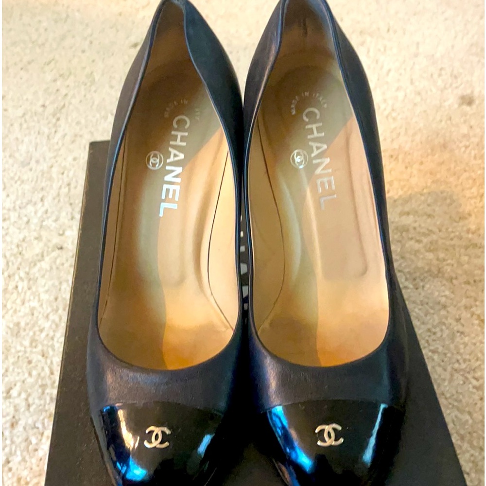 Vintage Black Chanel Heels- Size 37